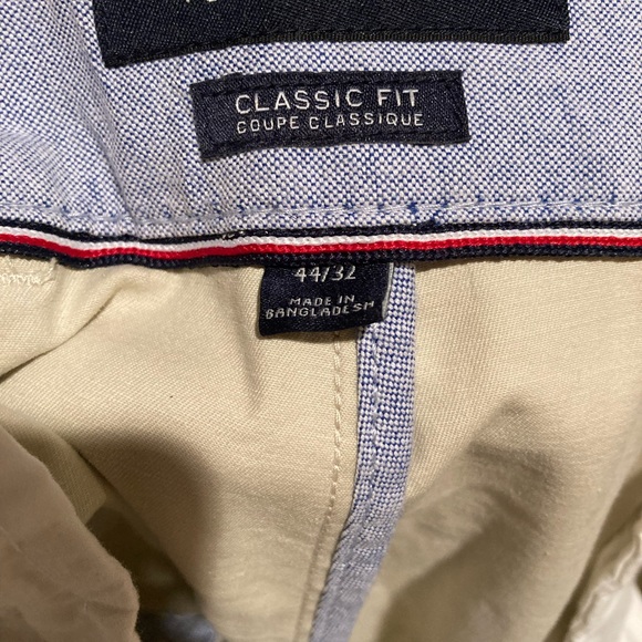 Tommy Hilfiger light khaki flat front pants 44x32 - Picture 3 of 3